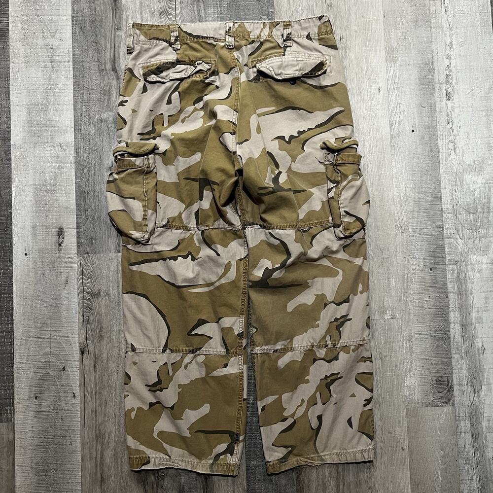 VTG No Boundaries Baggy Camo Beige Cargo Pants Wide Leg Skater Y2K Size 36x30 - Picture 2 of 5